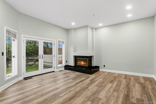 135 Boulder Ridge Road E-87, Scarsdale, NY 10583
