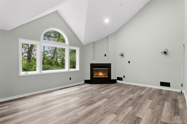 135 Boulder Ridge Road E-87, Scarsdale, NY 10583