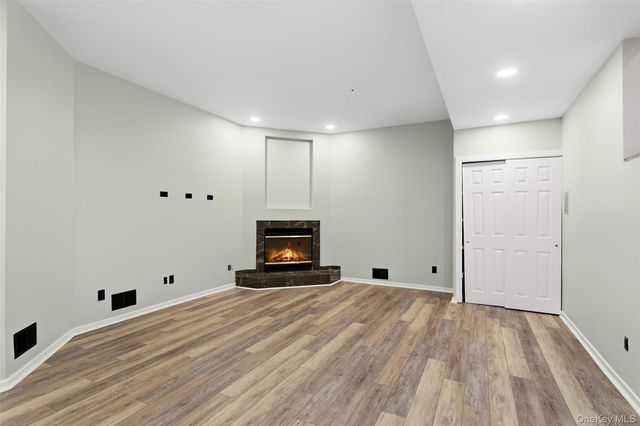 135 Boulder Ridge Road E-87, Scarsdale, NY 10583