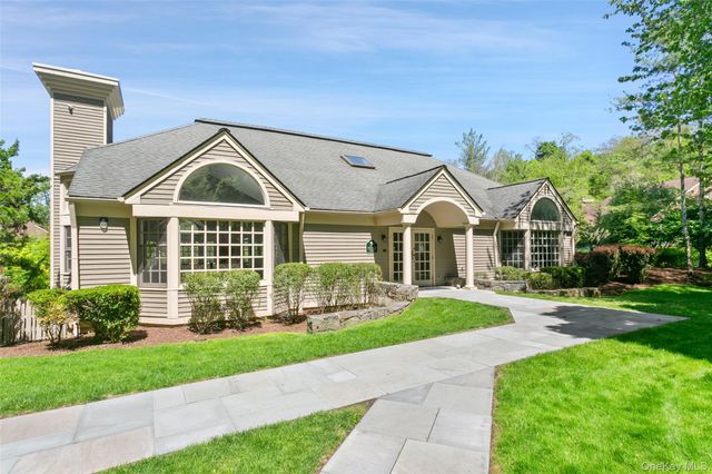 135 Boulder Ridge Road E-87, Scarsdale, NY 10583