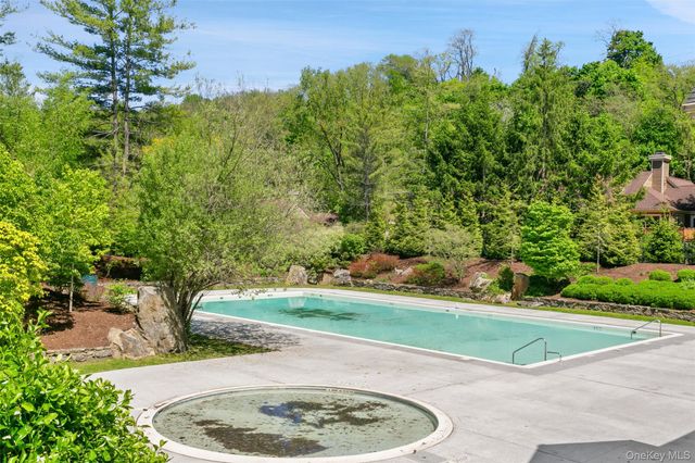 135 Boulder Ridge Road E-87, Scarsdale, NY 10583