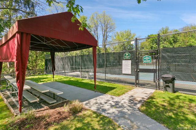 135 Boulder Ridge Road E-87, Scarsdale, NY 10583