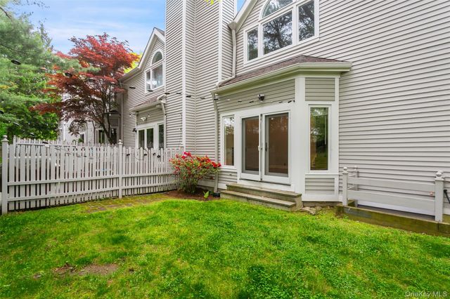 135 Boulder Ridge Road E-87, Scarsdale, NY 10583