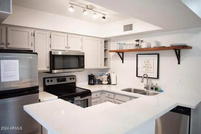 602 N MAY -- 7, Mesa, AZ 85201