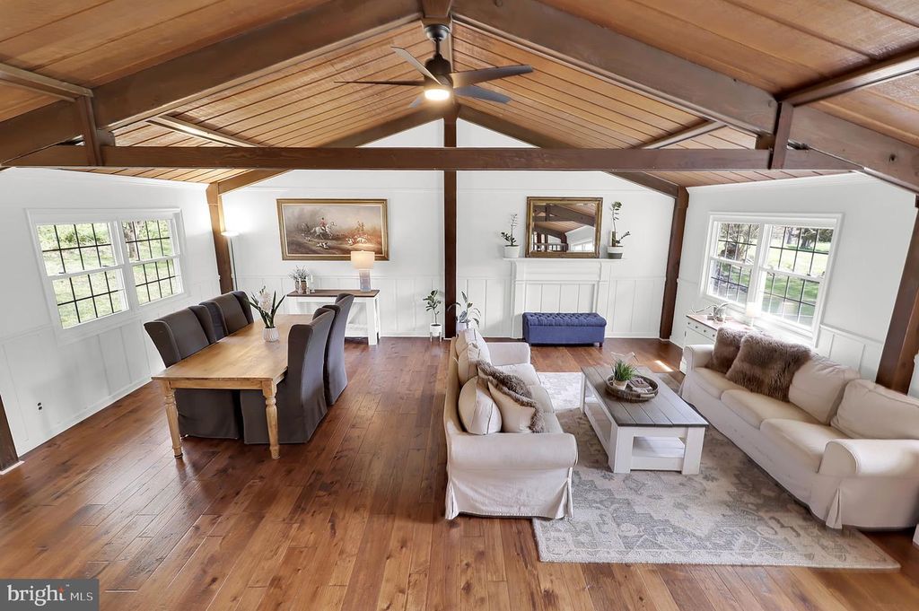 Image 11 of property listing at 12420 DEOUDES RD, Boyds, MD 20841