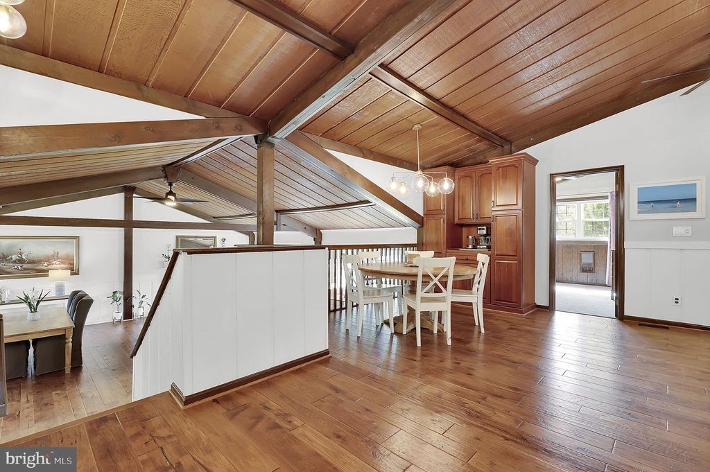 Image 12 of property listing at 12420 DEOUDES RD, Boyds, MD 20841