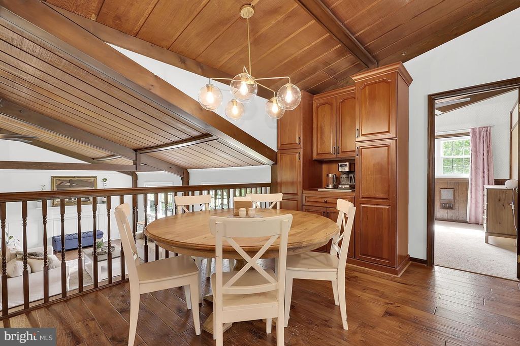 Image 13 of property listing at 12420 DEOUDES RD, Boyds, MD 20841