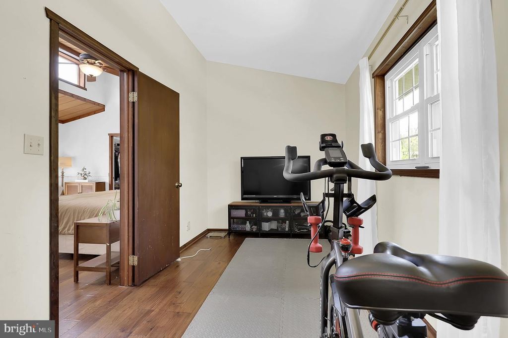 Image 30 of property listing at 12420 DEOUDES RD, Boyds, MD 20841