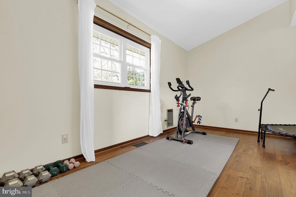 Image 31 of property listing at 12420 DEOUDES RD, Boyds, MD 20841