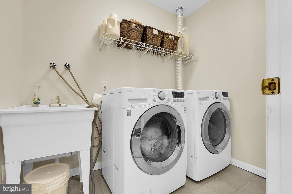 Image 37 of property listing at 12420 DEOUDES RD, Boyds, MD 20841