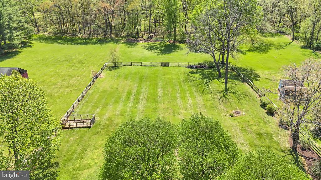 Image 53 of property listing at 12420 DEOUDES RD, Boyds, MD 20841