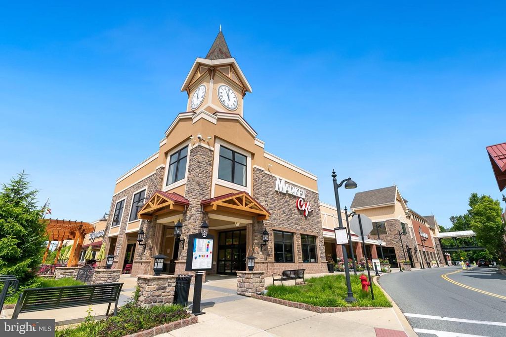 Image 58 of property listing at 12420 DEOUDES RD, Boyds, MD 20841