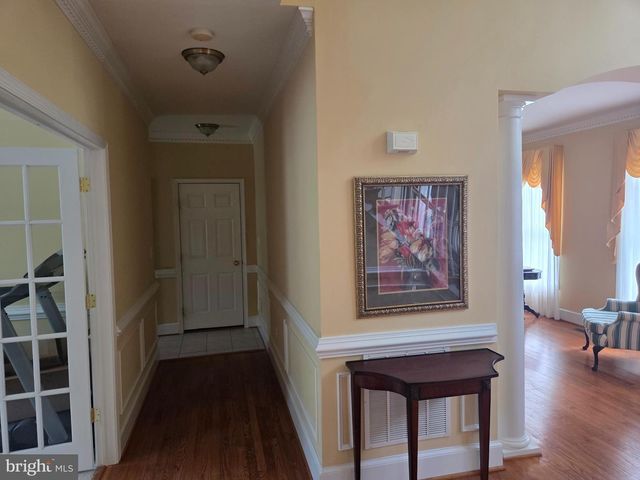 1478 SPOTSWOOD DR, Locust Grove, VA 22508