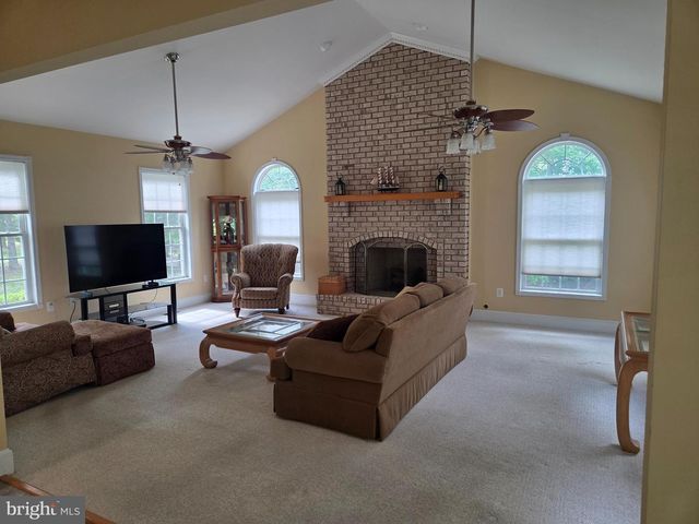 1478 SPOTSWOOD DR, Locust Grove, VA 22508