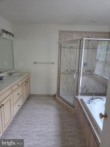 1478 SPOTSWOOD DR, Locust Grove, VA 22508