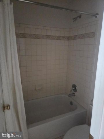 1478 SPOTSWOOD DR, Locust Grove, VA 22508