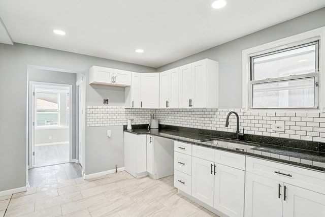 6954 S Prairie Avenue, Chicago, IL 60637