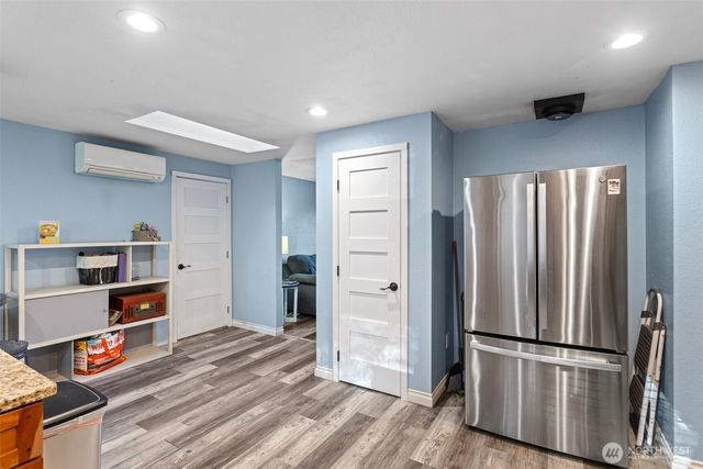 2410 Westlake Drive SE, Lacey, WA 98503