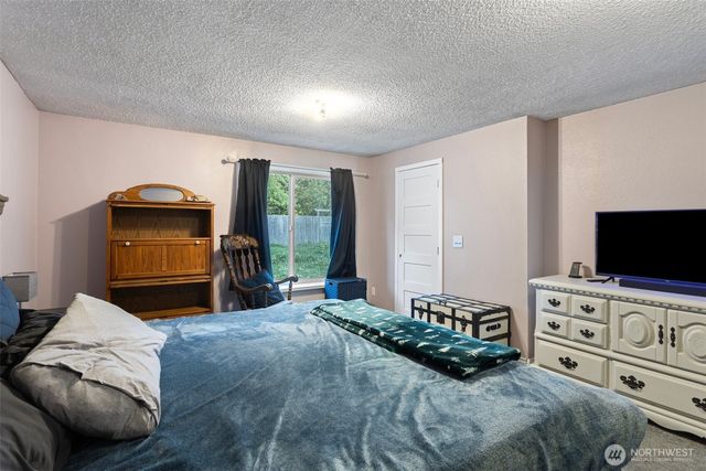 2410 Westlake Drive SE, Lacey, WA 98503