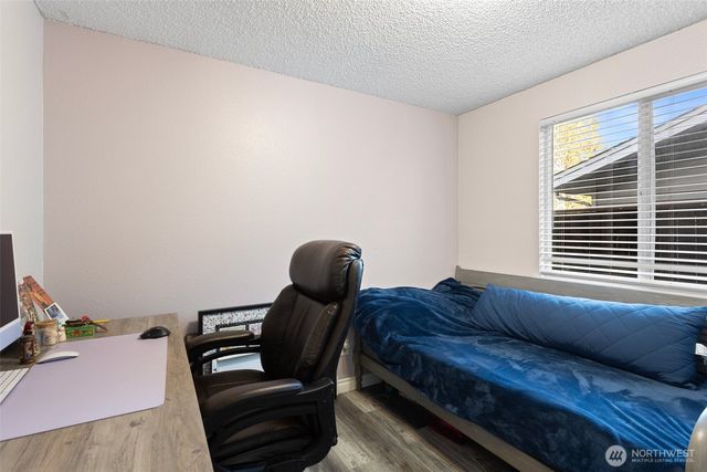 2410 Westlake Drive SE, Lacey, WA 98503