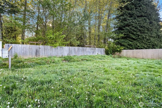2410 Westlake Drive SE, Lacey, WA 98503