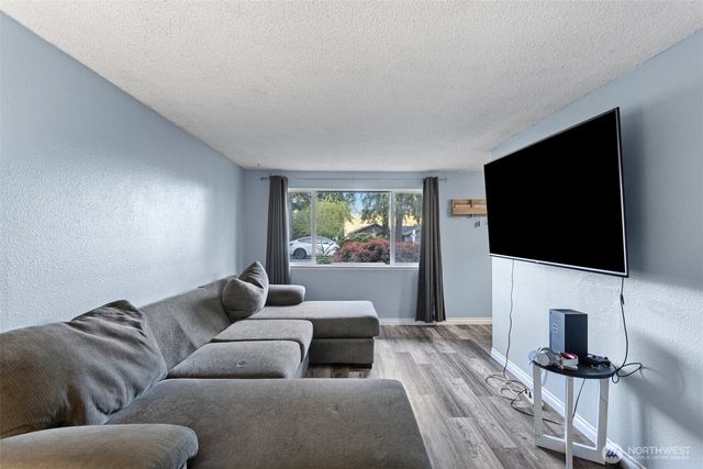 2410 Westlake Drive SE, Lacey, WA 98503