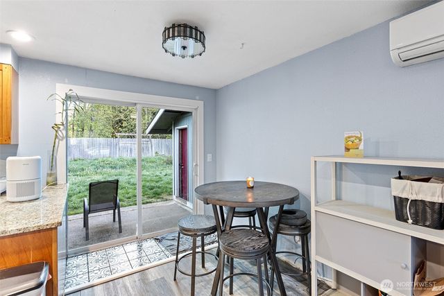 2410 Westlake Drive SE, Lacey, WA 98503