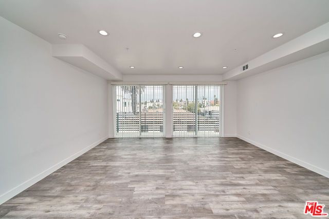 603 W 41st Place, Los Angeles, CA 90037