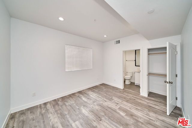 603 W 41st Place, Los Angeles, CA 90037