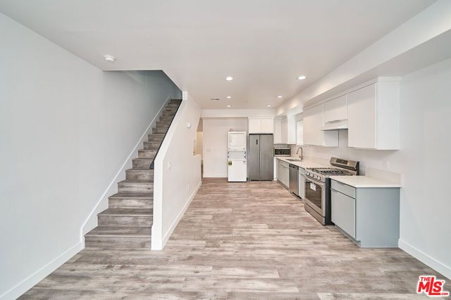 603 W 41st Place, Los Angeles, CA 90037