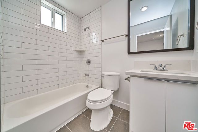 603 W 41st Place, Los Angeles, CA 90037