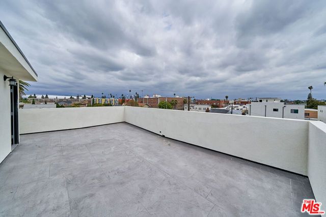 603 W 41st Place, Los Angeles, CA 90037