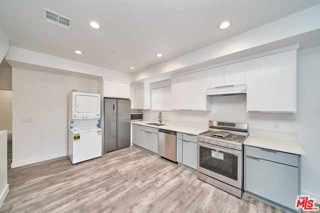 603 W 41st Place, Los Angeles, CA 90037