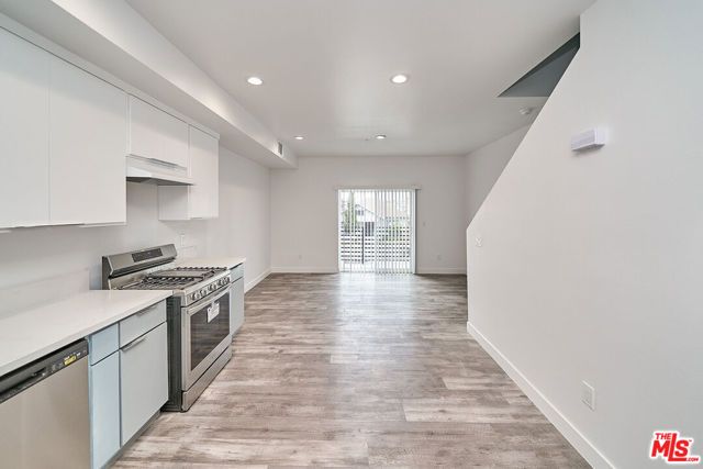 603 W 41st Place, Los Angeles, CA 90037