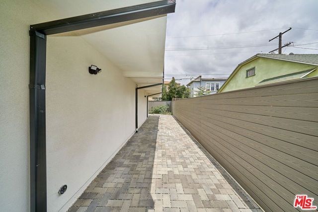 603 W 41st Place, Los Angeles, CA 90037