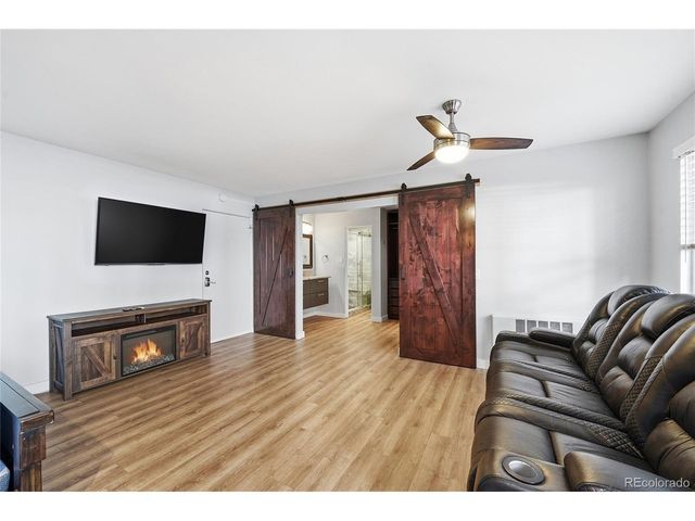 855 N Pennsylvania St 208, Denver, CO 80203