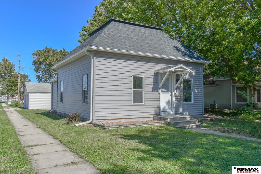 5700 Morrill Avenue, Lincoln, NE 68507