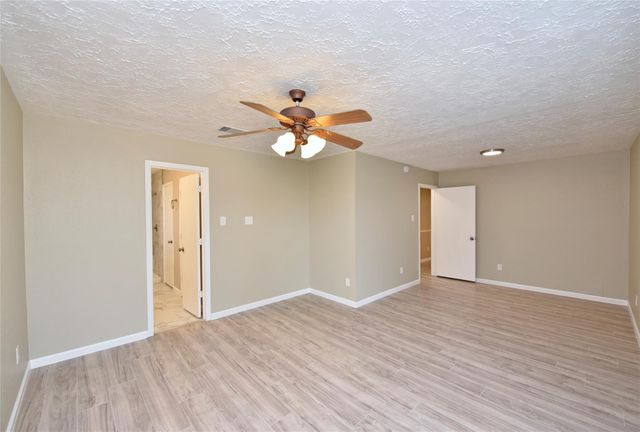 19903 Edensborough Drive, Katy, TX 77449