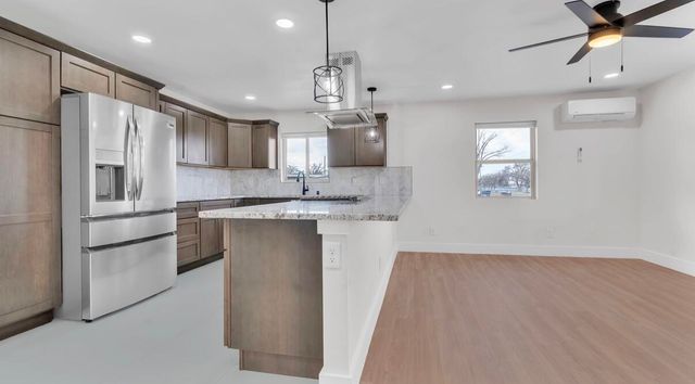 1144 Buena Vista Drive SE, Albuquerque, NM 87106