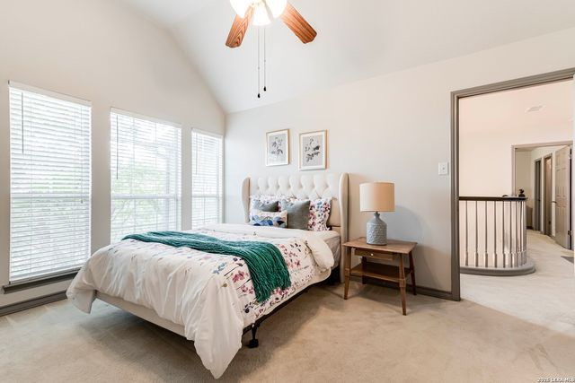 1739 La Mancia, San Antonio, TX 78258