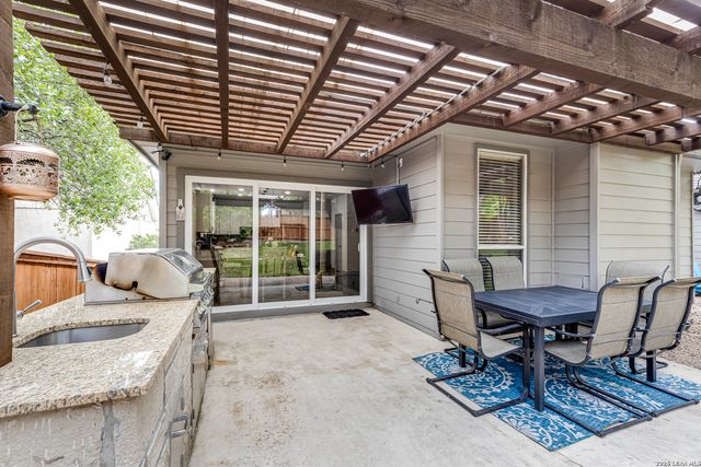 1739 La Mancia, San Antonio, TX 78258