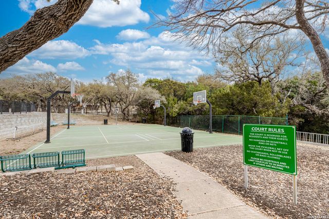 1739 La Mancia, San Antonio, TX 78258