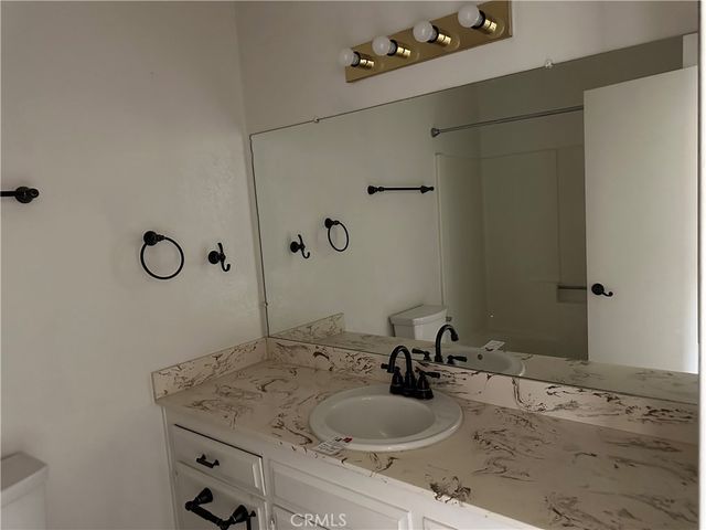2032 Notre Dame Court, Barstow, CA 92311