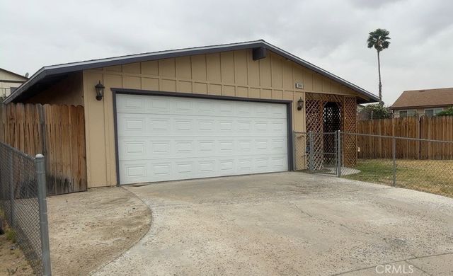 2032 Notre Dame Court, Barstow, CA 92311