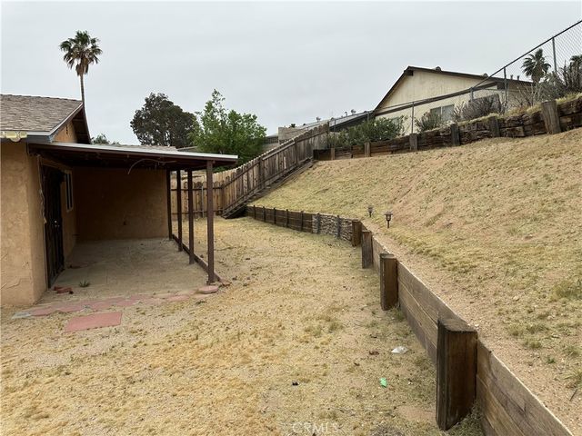 2032 Notre Dame Court, Barstow, CA 92311
