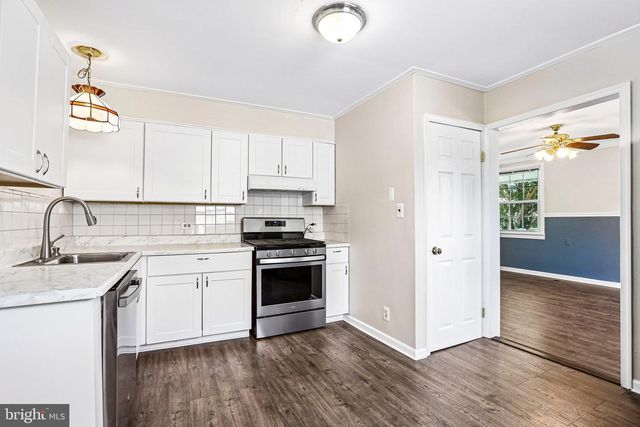 8217 DUNDALK AVE, Dundalk, MD 21222