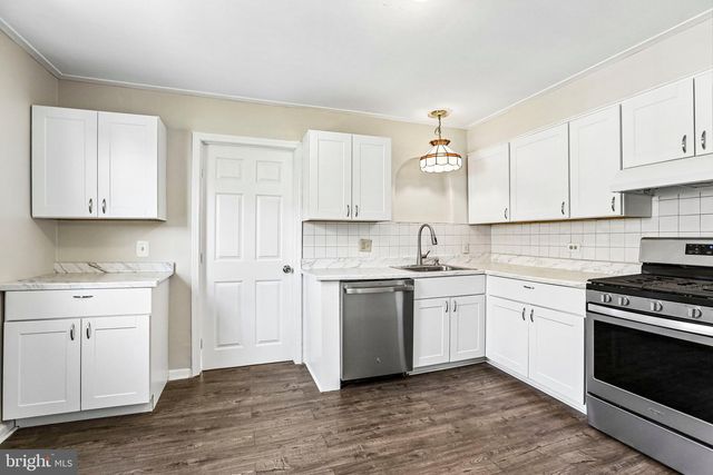 8217 DUNDALK AVE, Dundalk, MD 21222