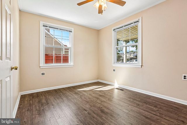 8217 DUNDALK AVE, Dundalk, MD 21222
