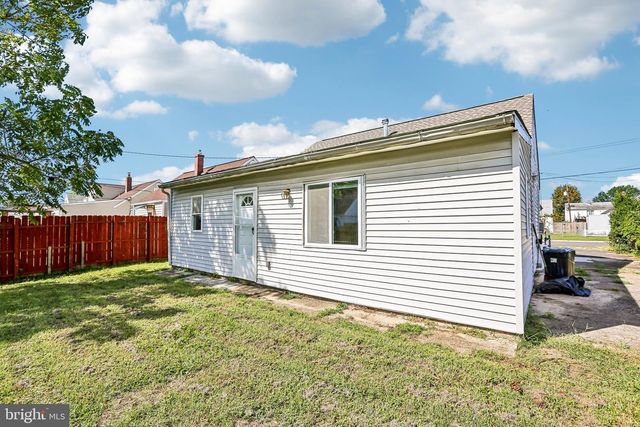8217 DUNDALK AVE, Dundalk, MD 21222