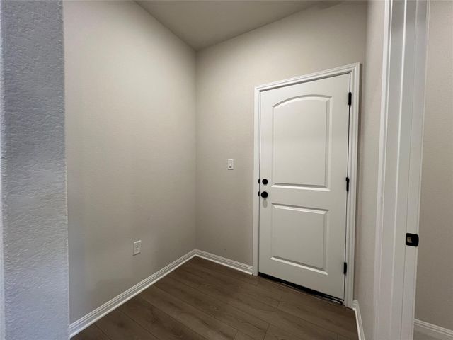 310 Willow Heights DR, Hutto, TX 78634